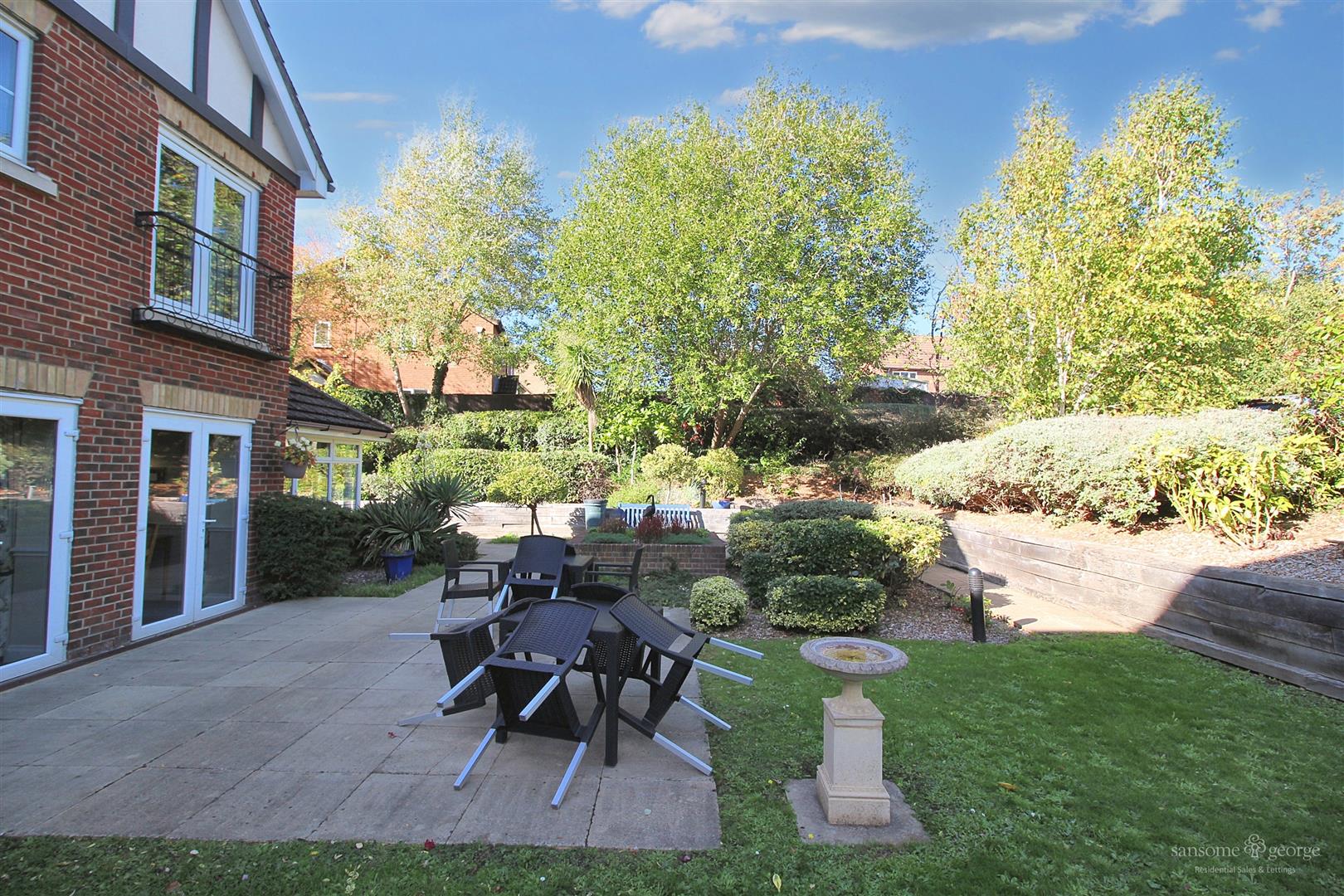 Bath Road, Calcot, Reading